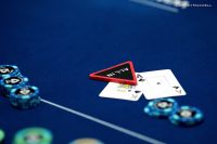 3 best books about poker that can help you in trading